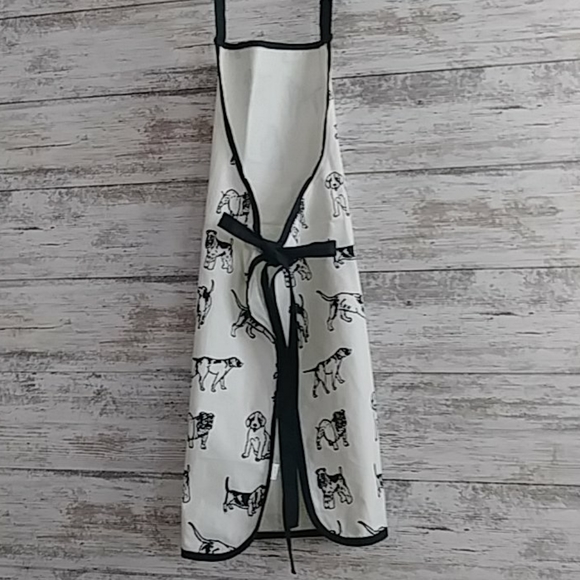 Apron - Picture 3 of 4